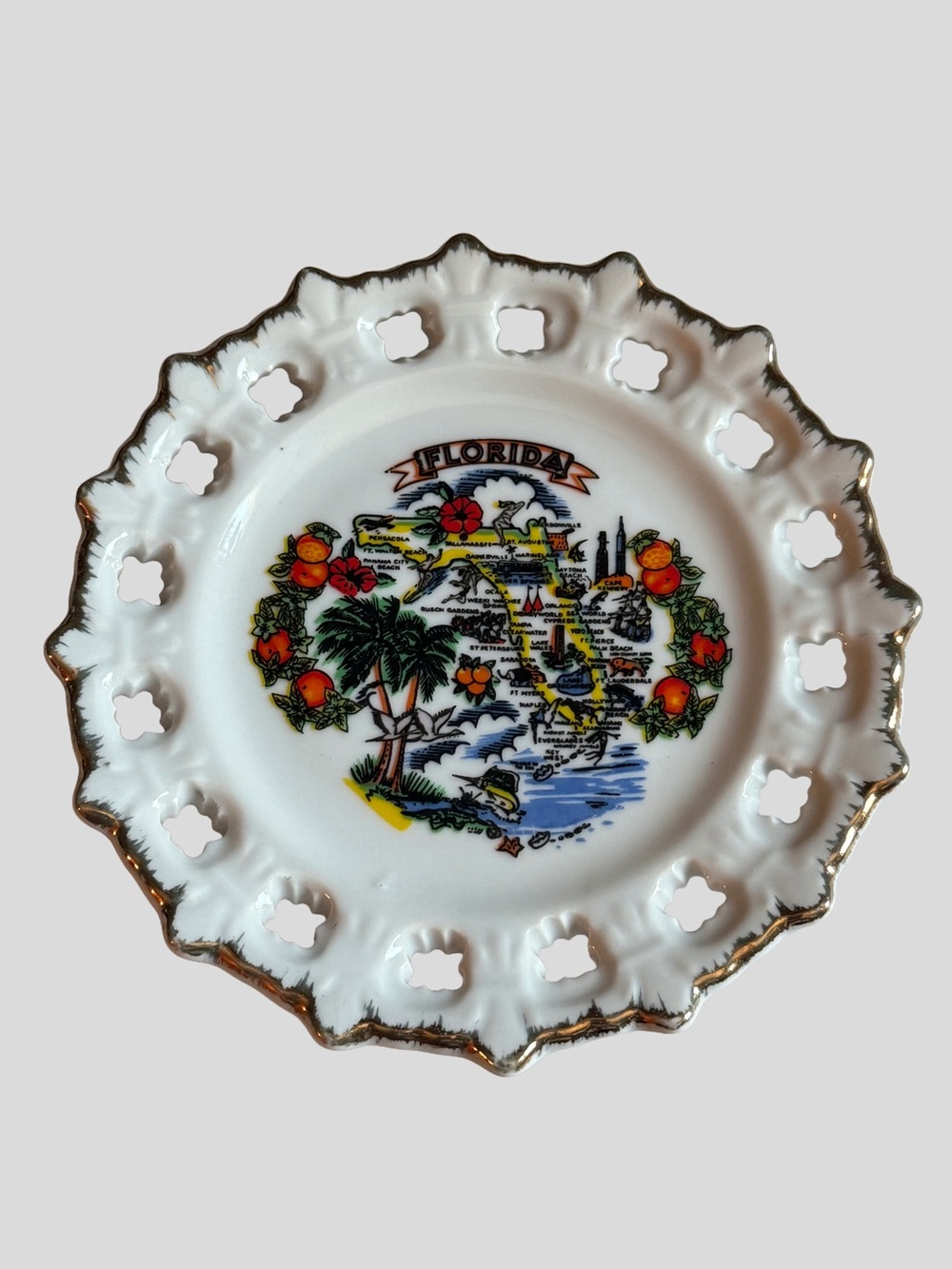 Vintage Florida Decorative‎ Porcelain Hanging Plate with Gold Trim